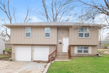 9204 Marsh Ave Kansas City, MO 64138